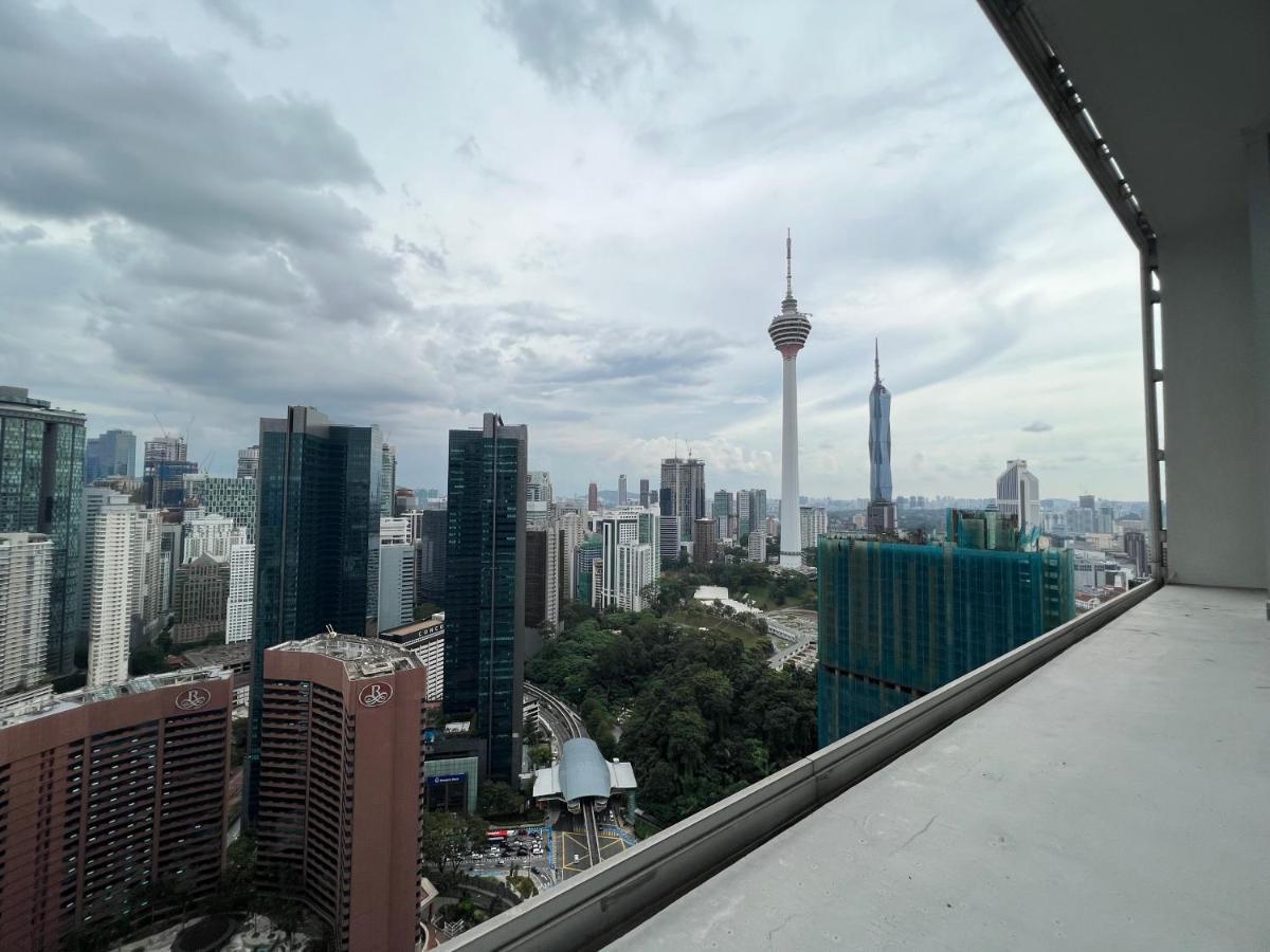 Amazing Pool By Platinum Suites Klcc Kuala Lumpur Exterior foto