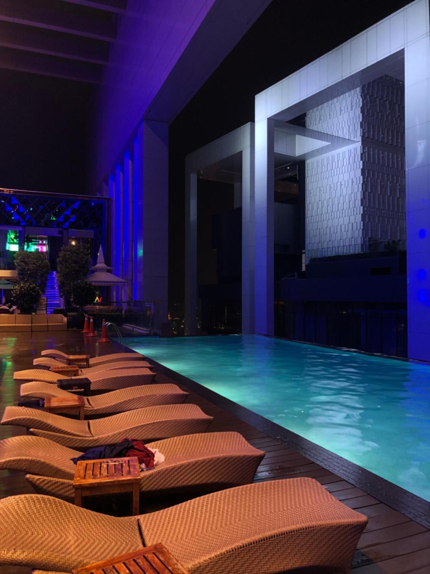 Amazing Pool By Platinum Suites Klcc Kuala Lumpur Exterior foto